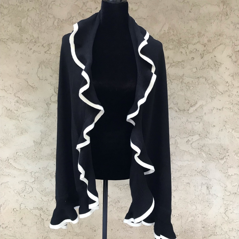 EUC WHBM Ribbed Ruffle Trim Wrap Shawl OS